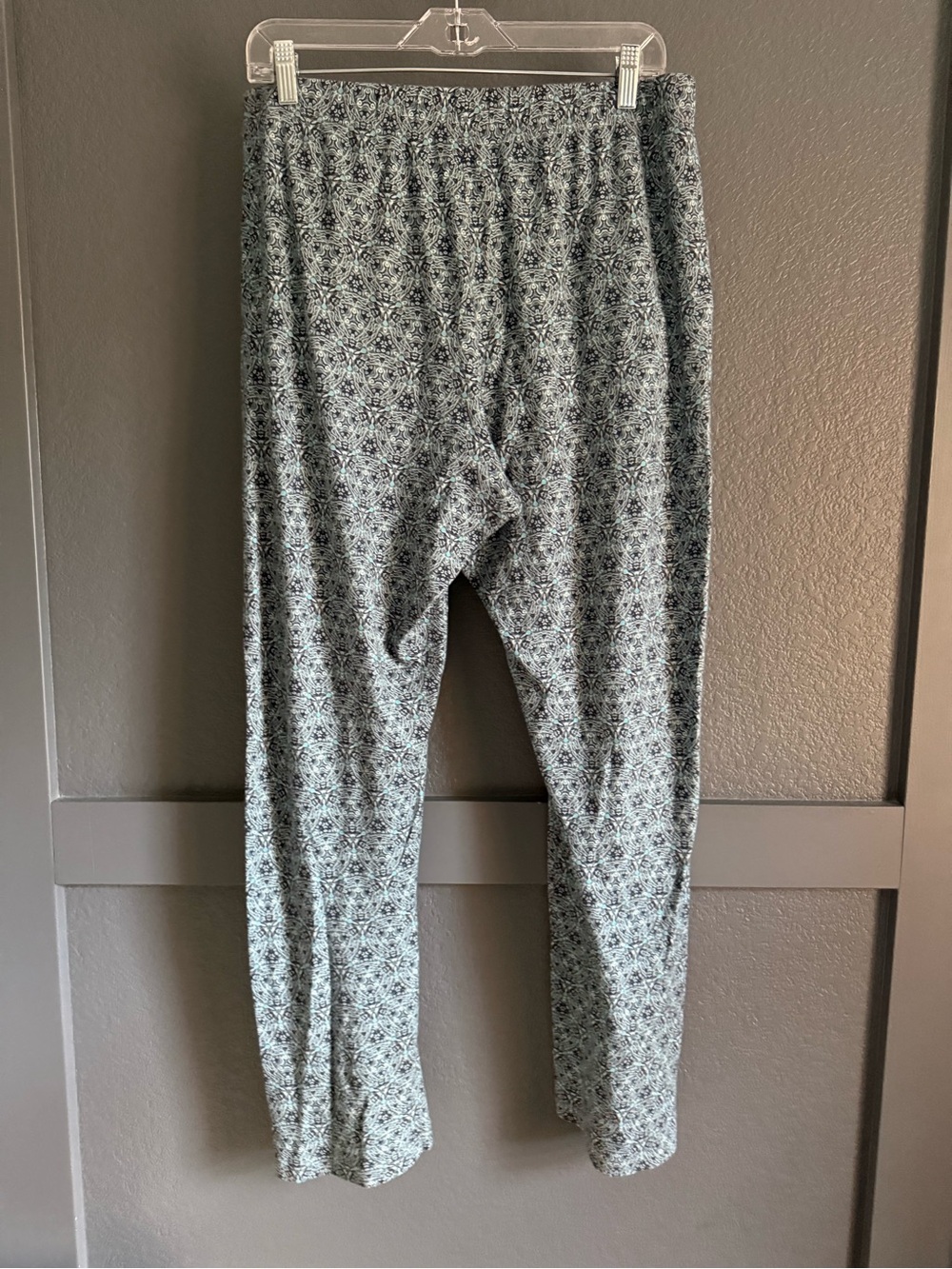 HANRO • Pajama lounge set - Large / long sleeve and pants - Picture 8 of 8